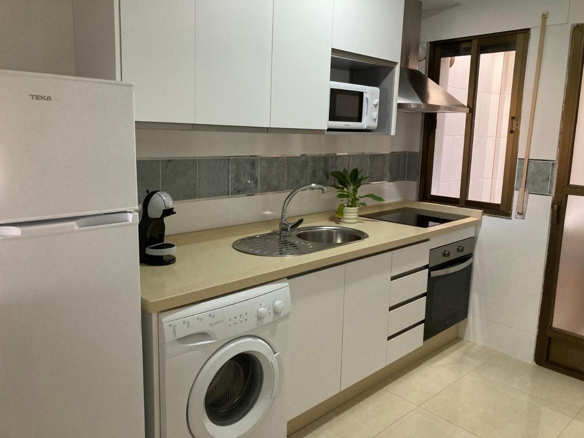 Apartamentos Sol Andaluz - Goya Карбонерас Экстерьер фото